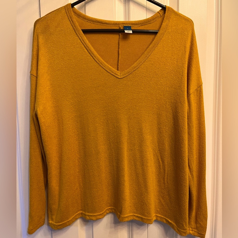Old Navy mustard yellow casual small v-neck sweater